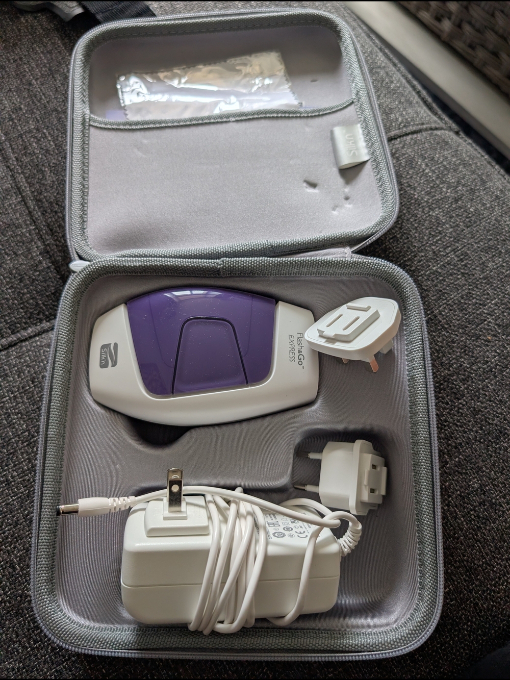 Silhouette Portable Crafting Machine in Purple and White